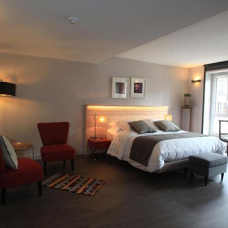 Logis Hotel-Restaurant Le Relais D'Aligre Chateauneuf-en-Thymerais Bagian luar foto