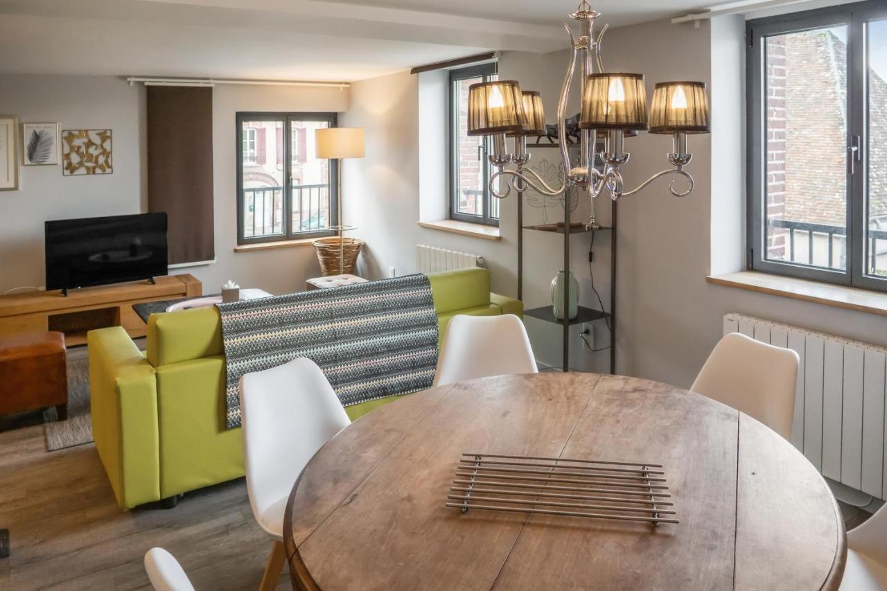 Logis Hotel-Restaurant Le Relais D'Aligre Chateauneuf-en-Thymerais Bagian luar foto
