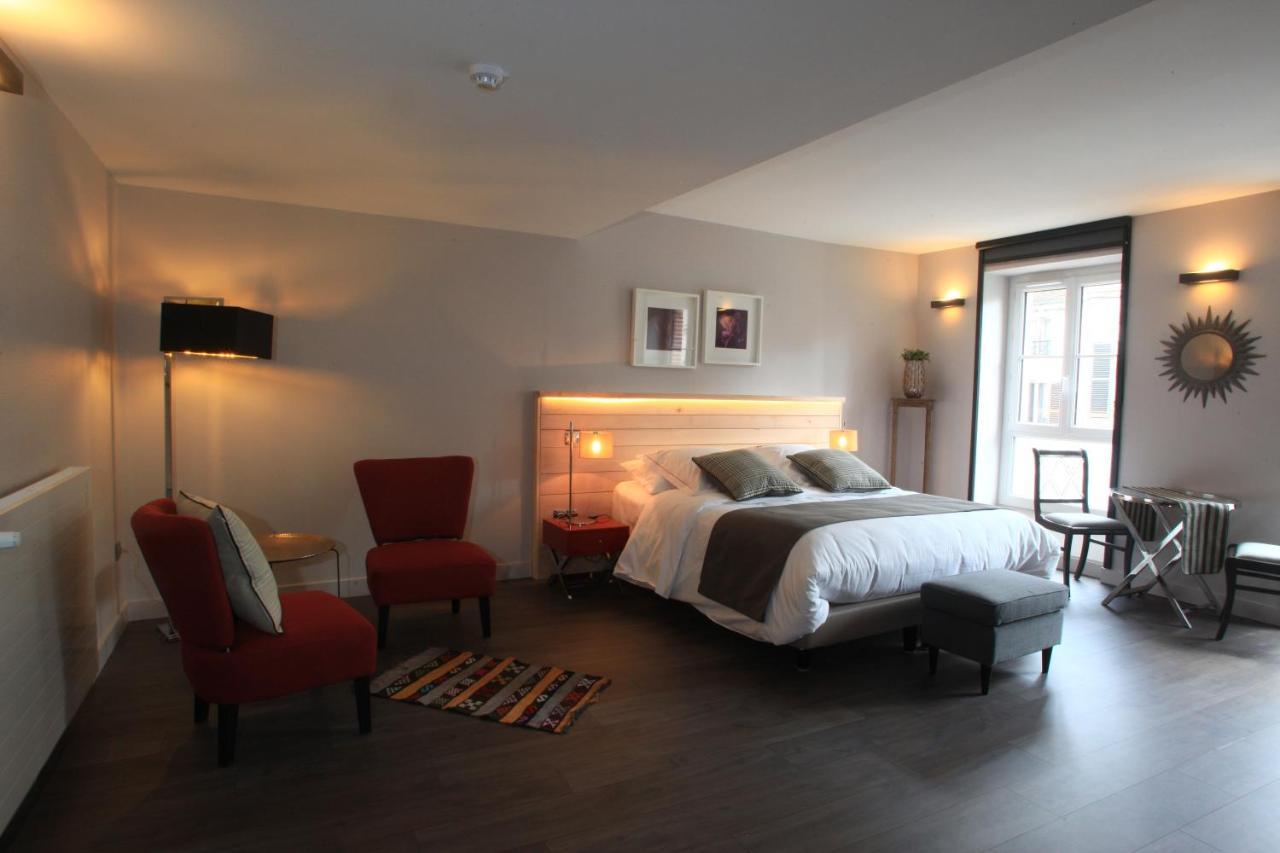 Logis Hotel-Restaurant Le Relais D'Aligre Chateauneuf-en-Thymerais Bagian luar foto