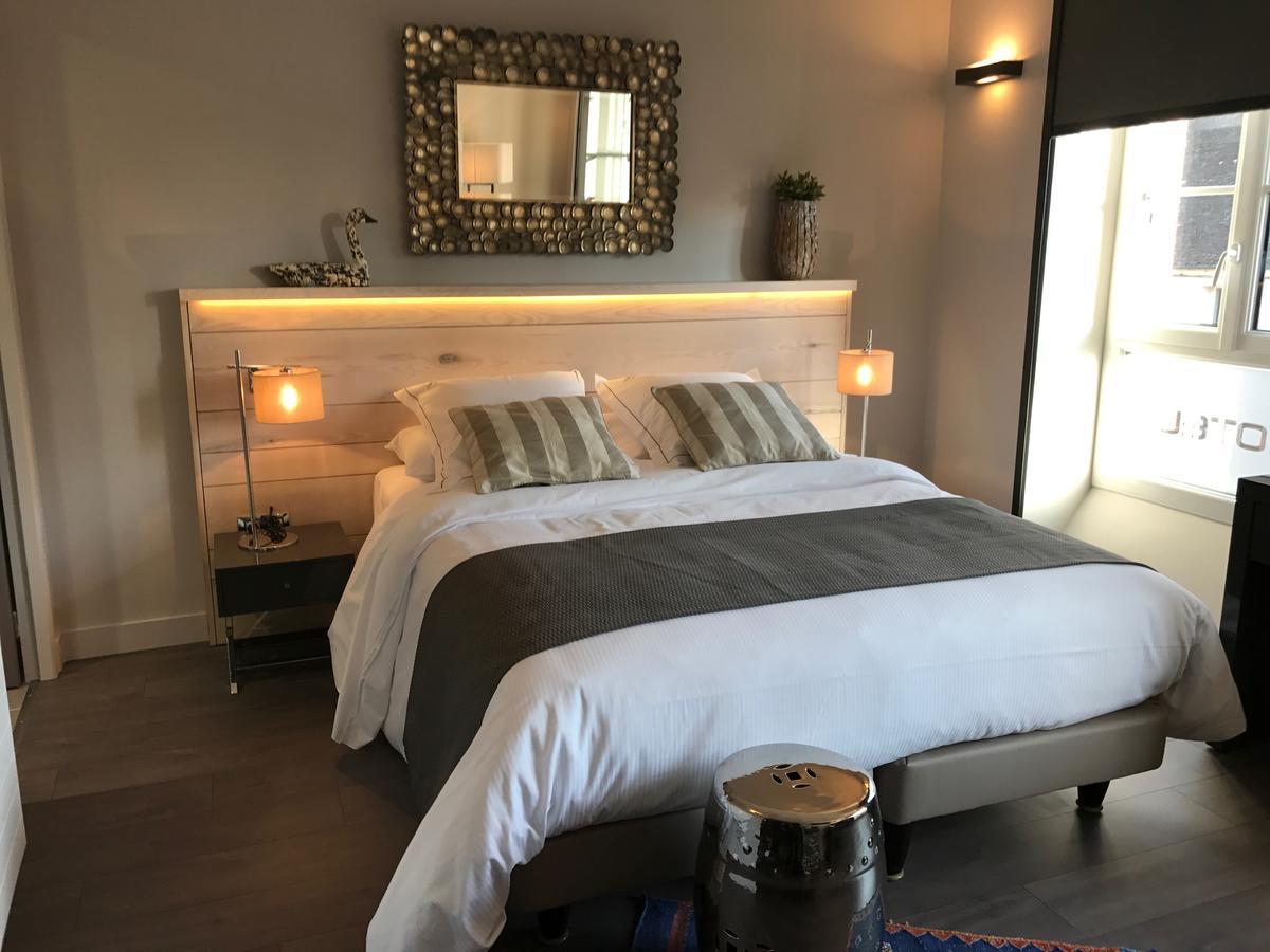 Logis Hotel-Restaurant Le Relais D'Aligre Chateauneuf-en-Thymerais Bagian luar foto