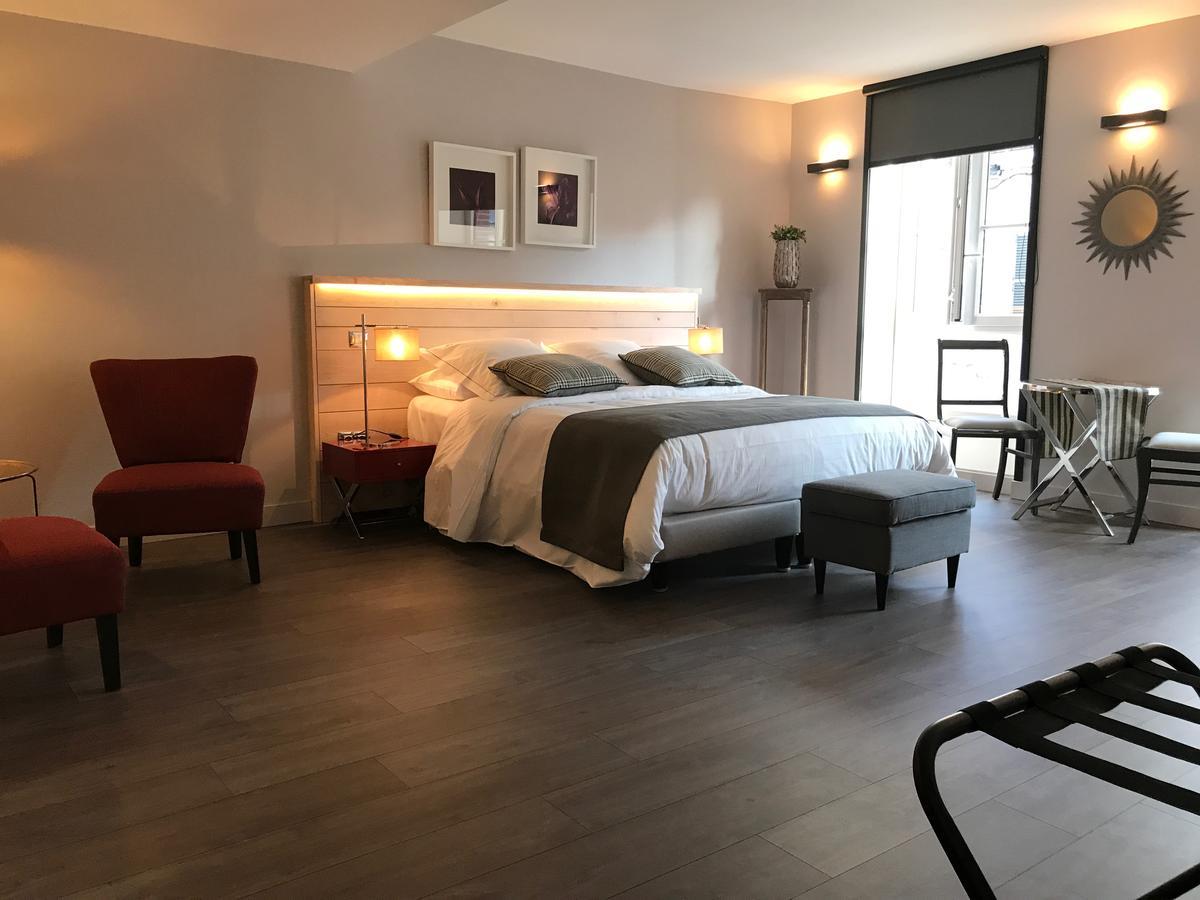 Logis Hotel-Restaurant Le Relais D'Aligre Chateauneuf-en-Thymerais Bagian luar foto